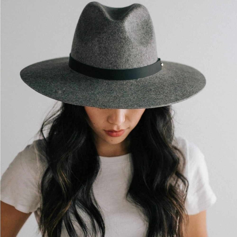 Gigi Pip Scottie Wide Brim w/ tan leather hat band - Picture 4 of 8